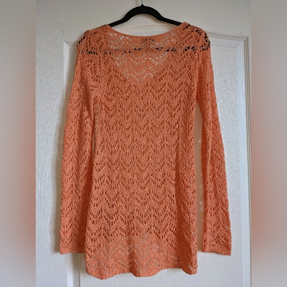 L E  C H A T E A U Orange Top - Picture 2 of 2